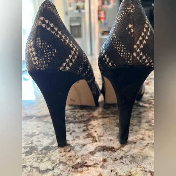 Vince Camuto Heels - Picture 8 of 8